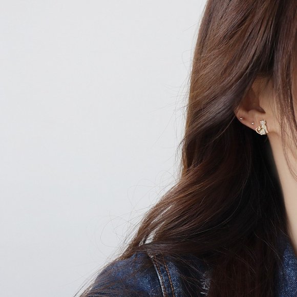 <CLEARANCE>14K Gold Cute Small Cat Stud Earrings - Picture 5 of 7